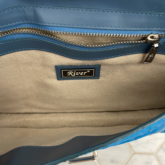 River turquoise blue real Crocodile leather handbag/Clutch barely worn-mint! - Picture 4 of 7